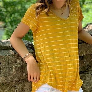 5/$15 MUST BUNDLE Rue21 Mustard Yellow Striped Tee